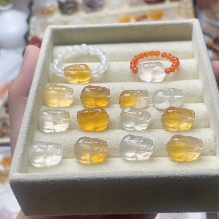 未镶嵌玛瑙小貔貅/只玛瑙/玉髓