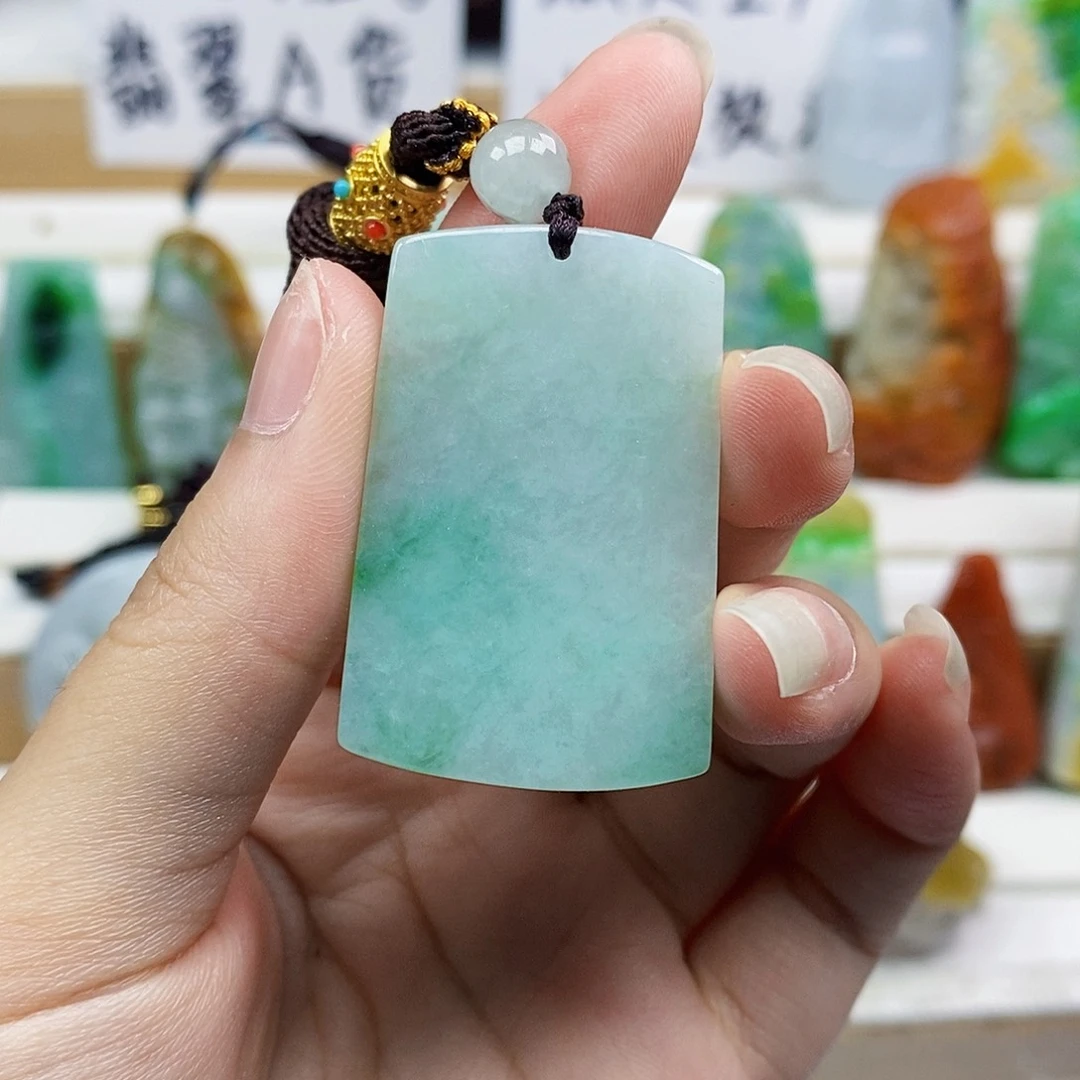 定制翡翠未镶嵌翡翠