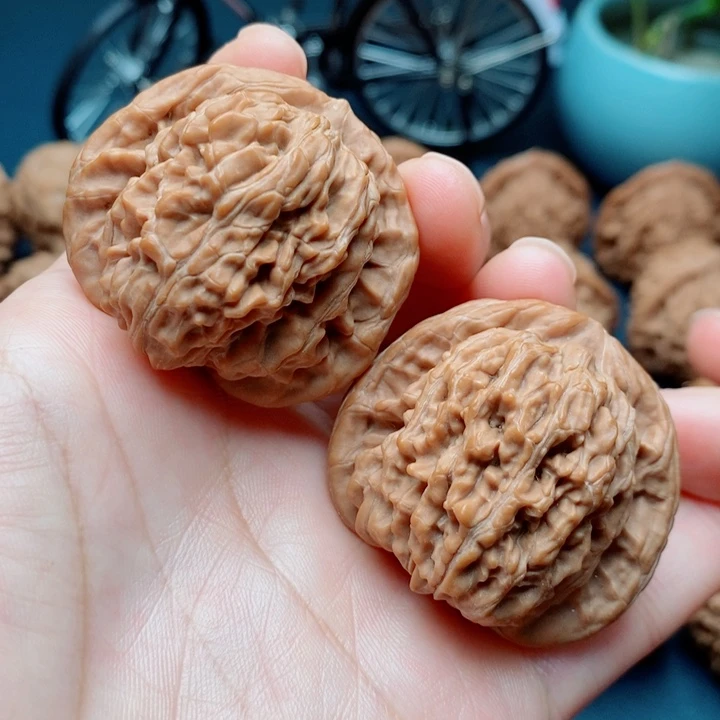 文玩核桃把件四座楼41福利