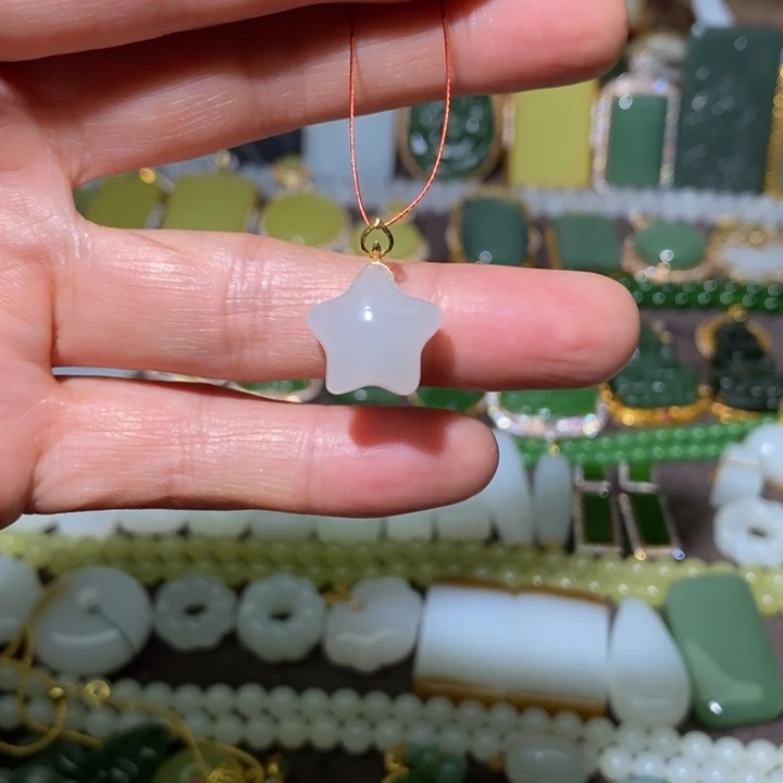 和田玉（白玉）18K金镶嵌颈饰