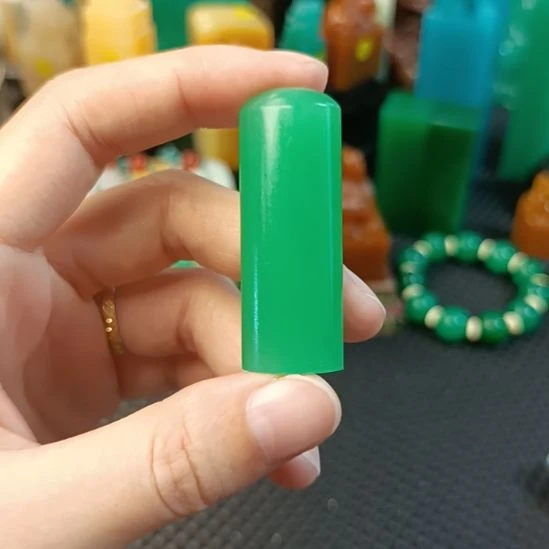 寿山石印石雅安绿随形章