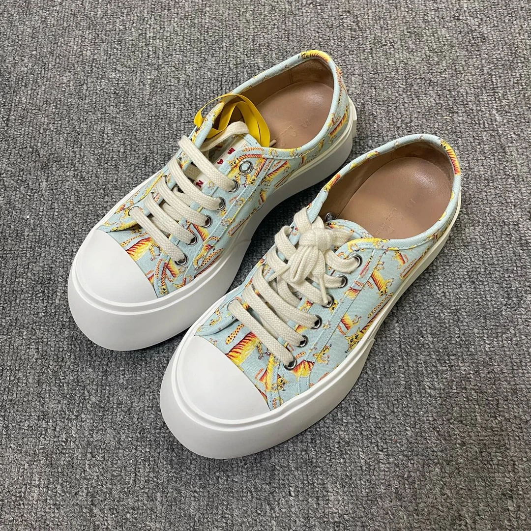 95新 MARNI （有盒）系带运动低帮时尚板鞋  37码/8561