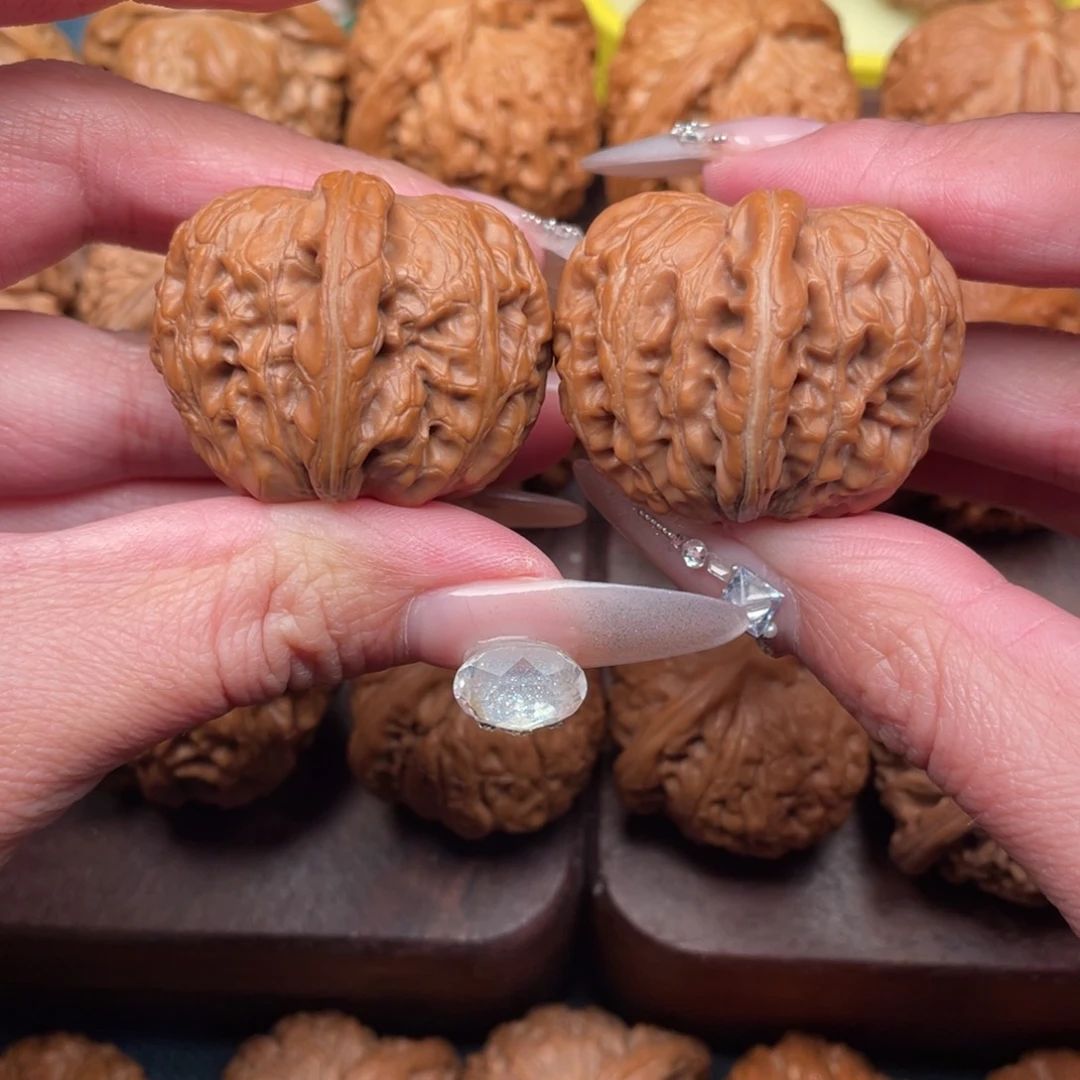 文玩核桃吊坠平谷元宝38