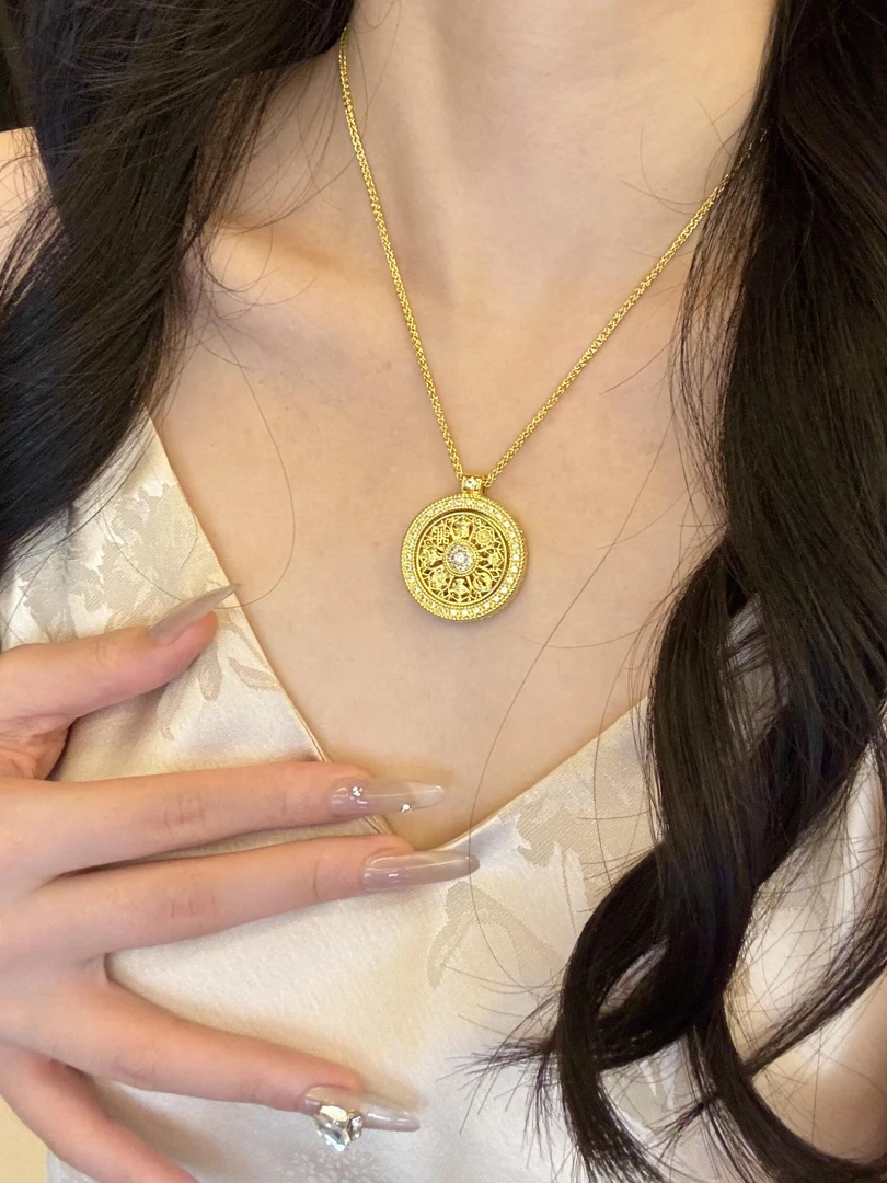铜合金项链 法式轻奢气质款镀24K金女王ins风时来运转项链