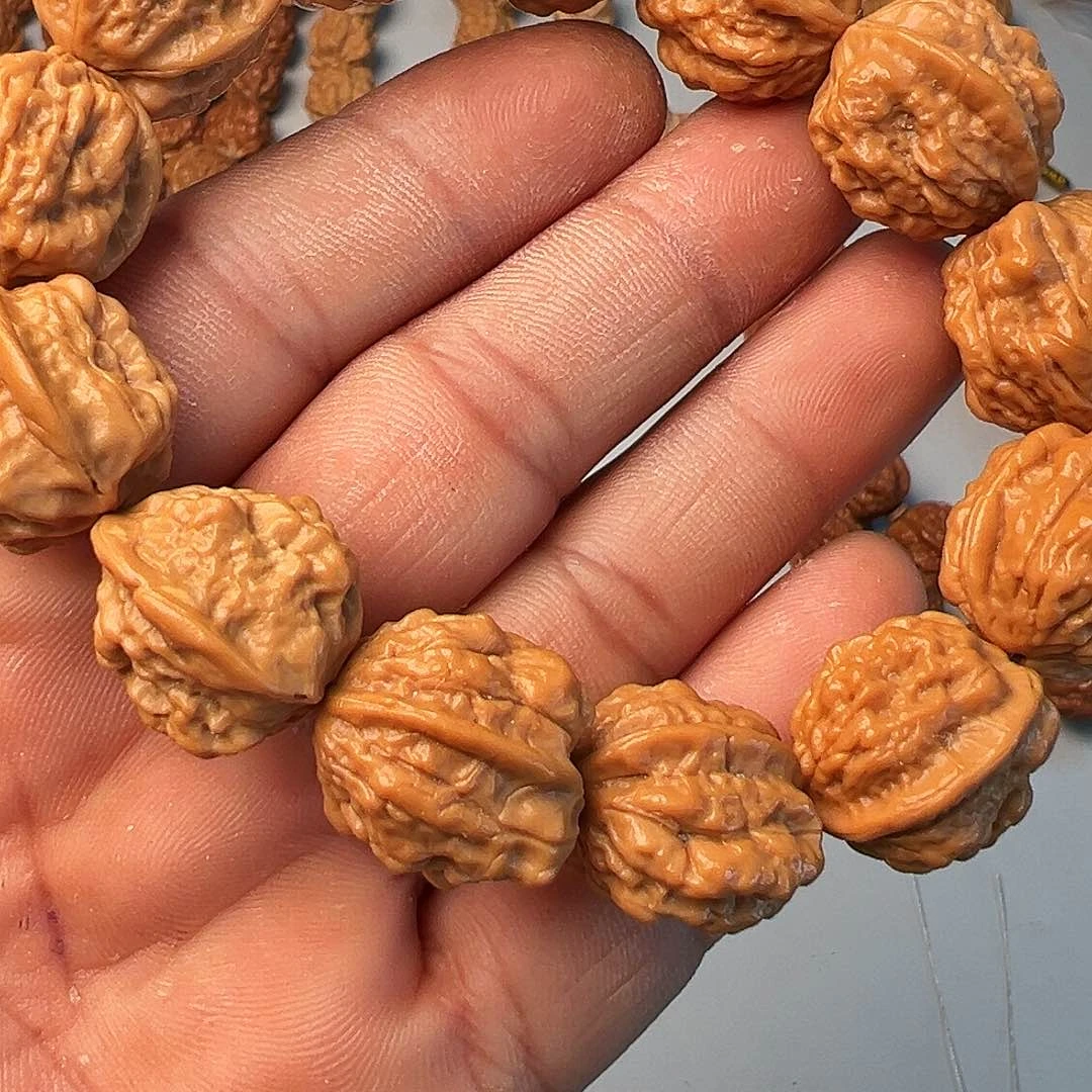 猴头核桃吊坠沧***笑金蟾18血蛤