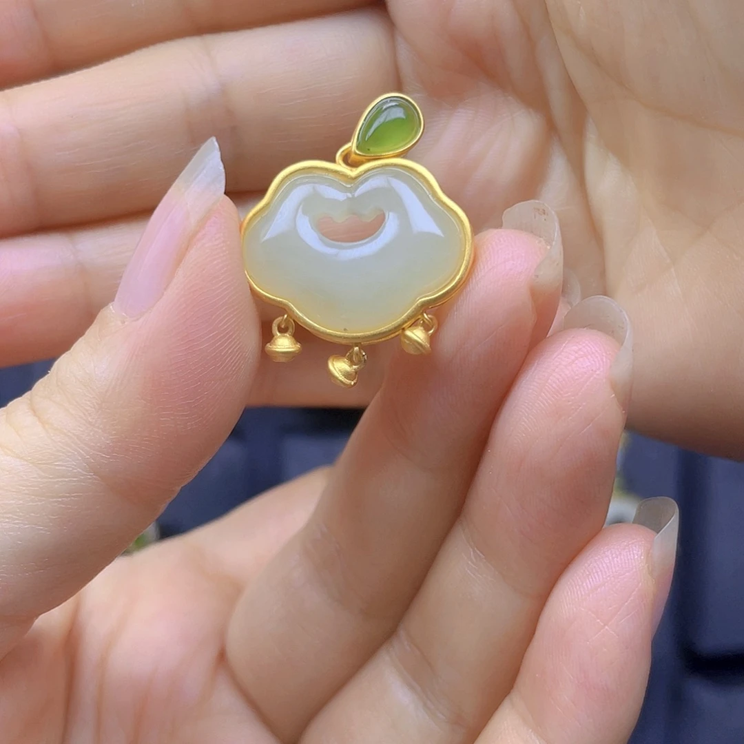 和田玉银S925镀金镶嵌颈饰