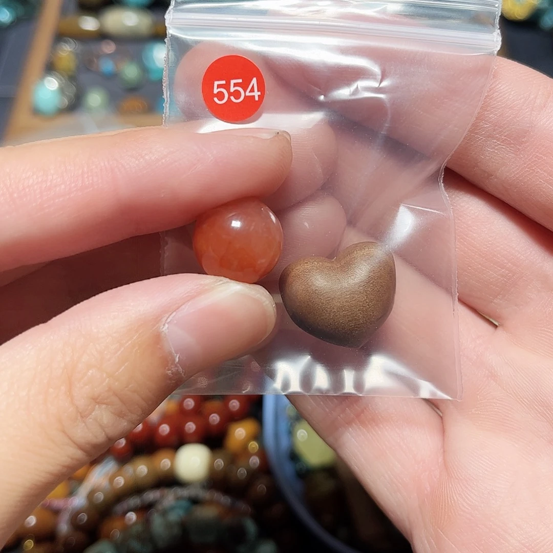 玛瑙/玉髓未镶嵌圆珠桶珠老型手串！！