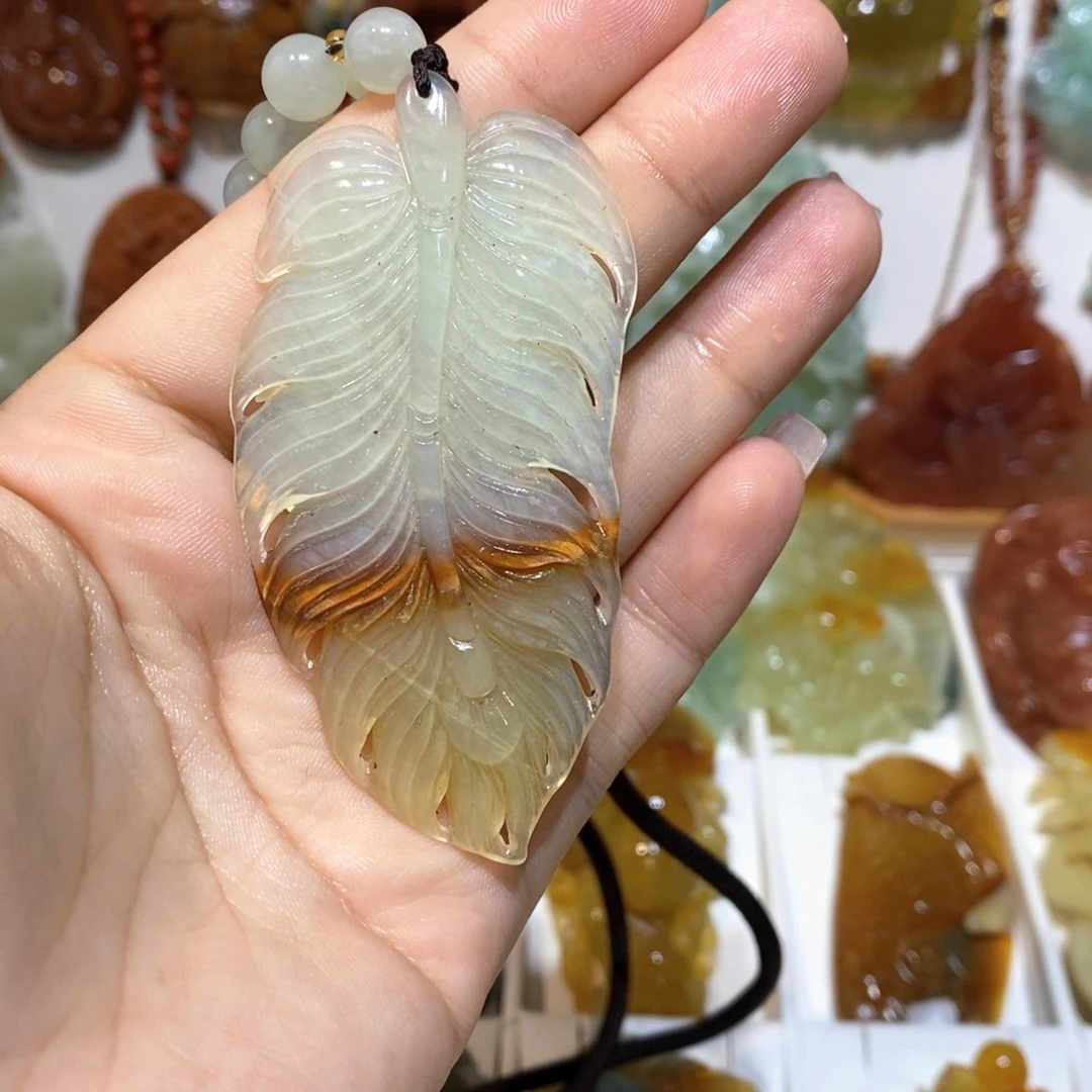 未镶嵌蛇纹石玉颈饰