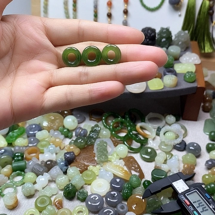 未镶嵌和田玉挂件98一个多样性发其一