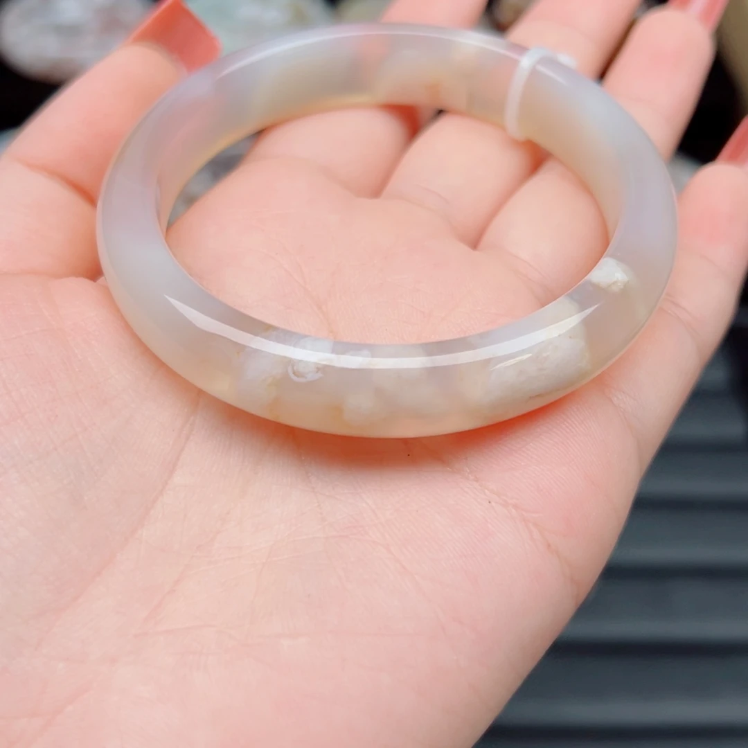 玛瑙/玉髓手镯未镶嵌59