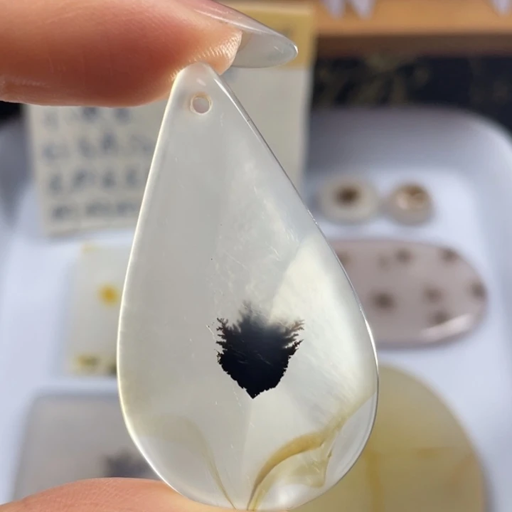 玛瑙/玉髓未镶嵌牌子