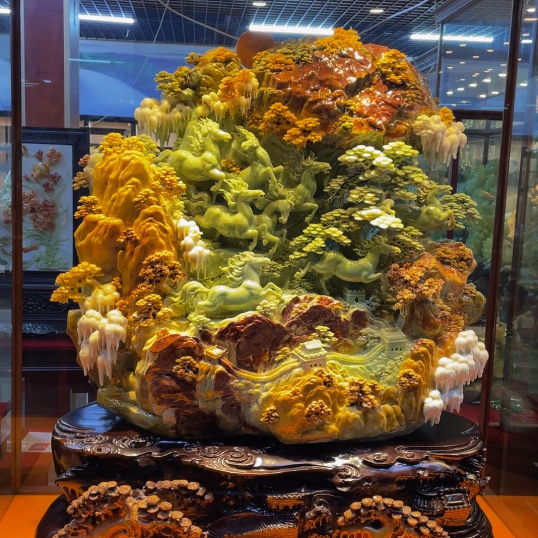 蛇纹石玉未镶嵌摆件