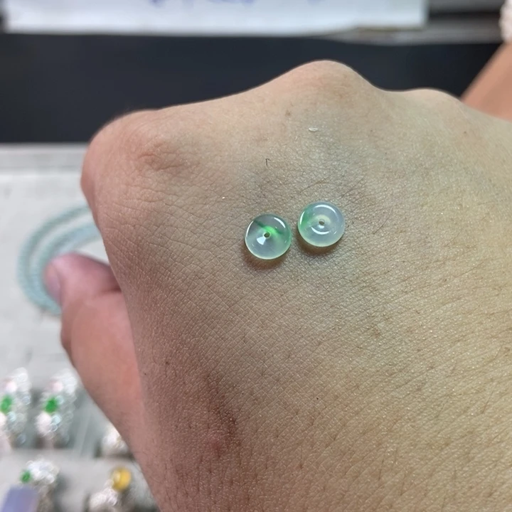 定制翡翠未镶嵌?****?翡翠