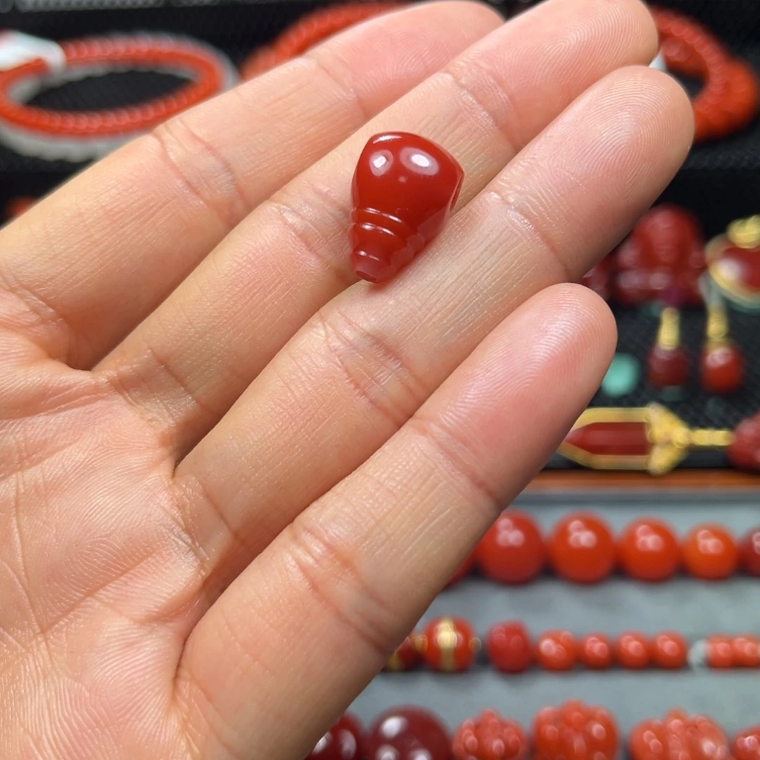 南红玛瑙未镶嵌三通锦红