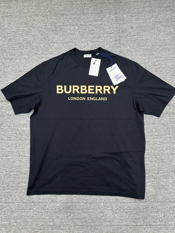 全新未使用 BURBERRY/博柏利 Xl burberry 伦敦限定黑金短袖