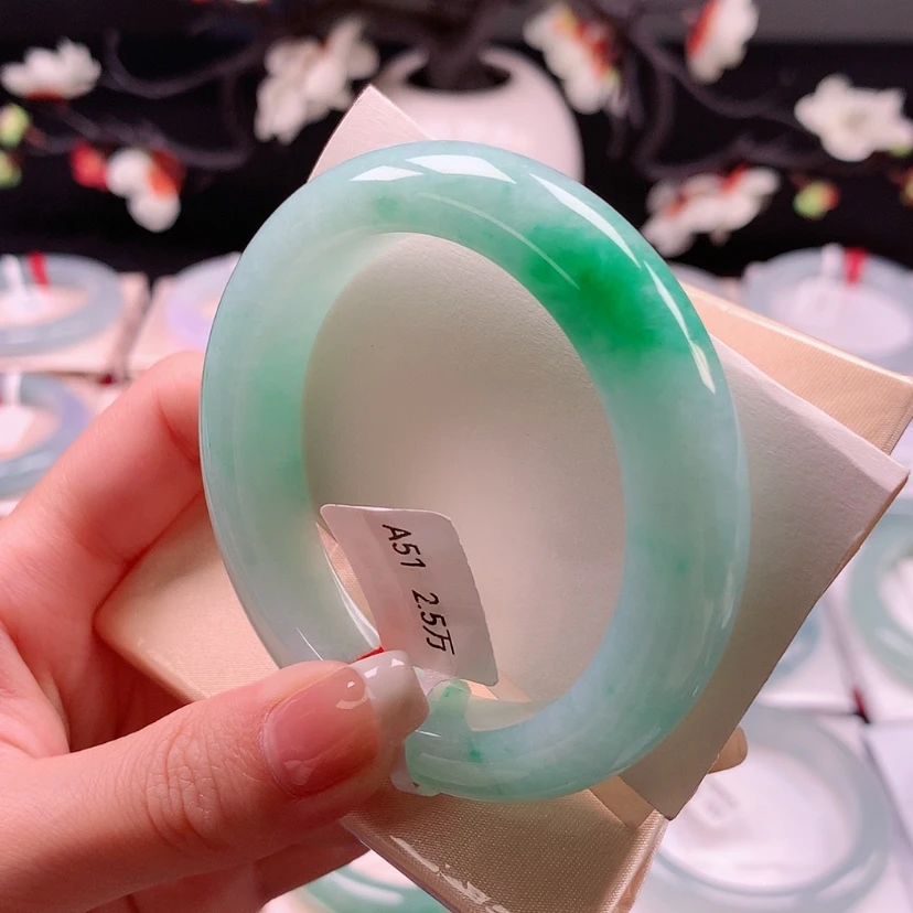【闪购商品】未镶嵌手镯翡翠51糯冰阳绿正圈手镯