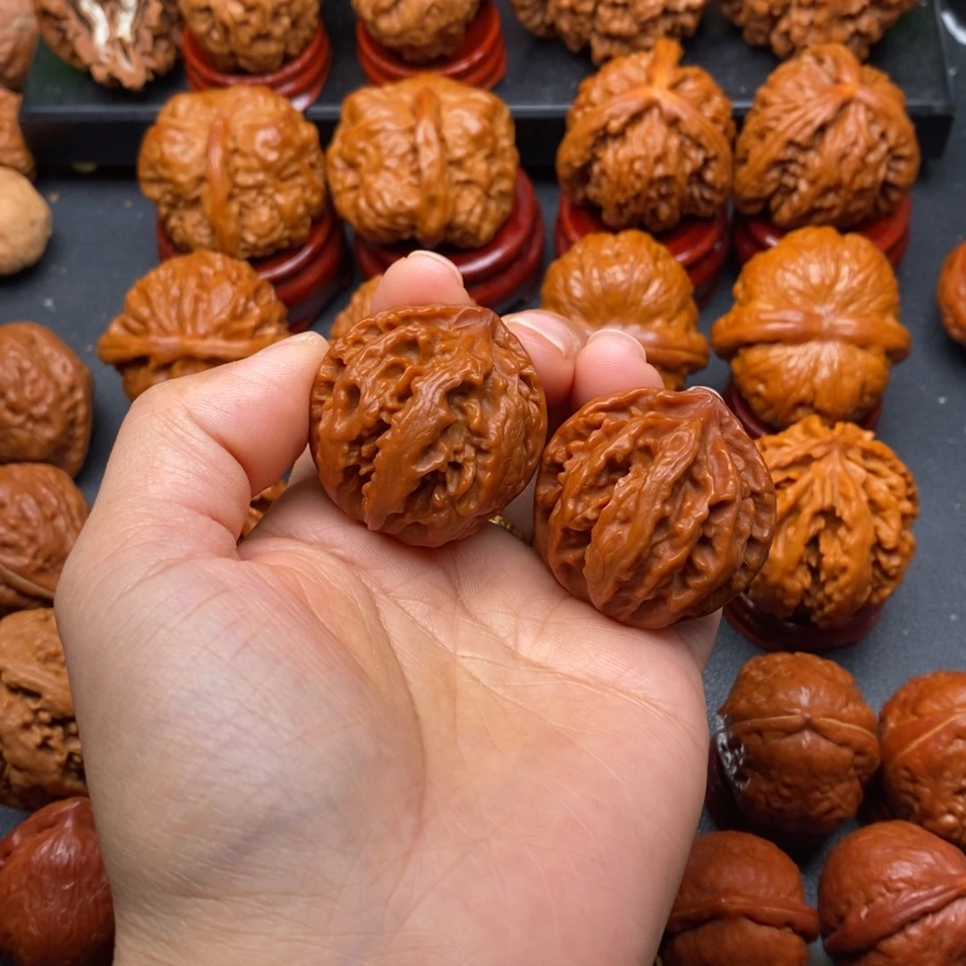 小***啦文玩核桃把件核桃