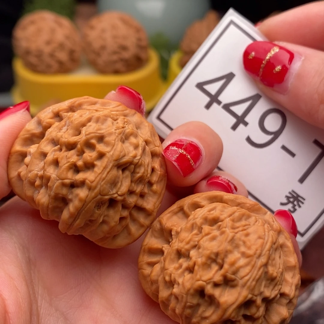 把件桃核白狮子37……