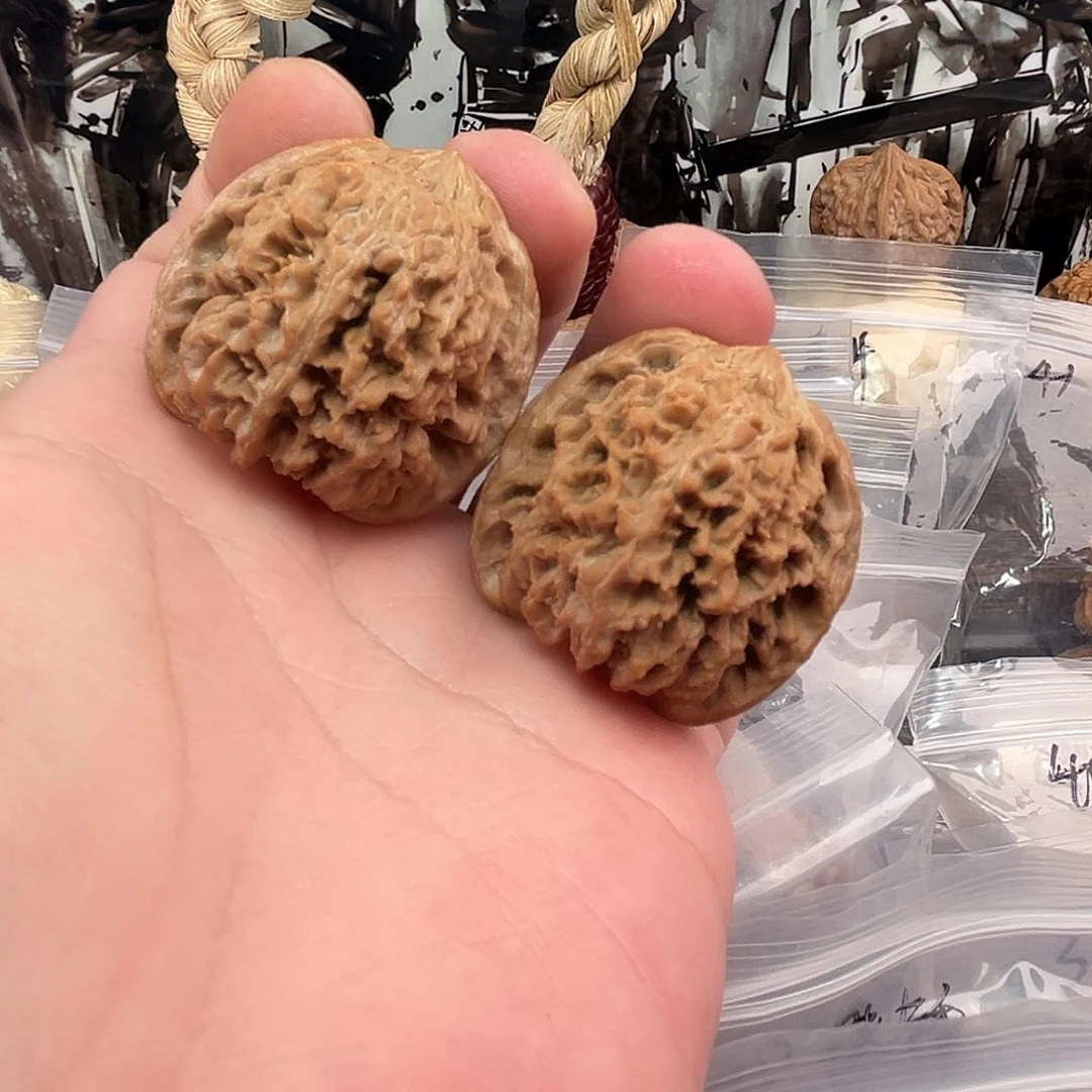 文玩核桃把件满天星39尺