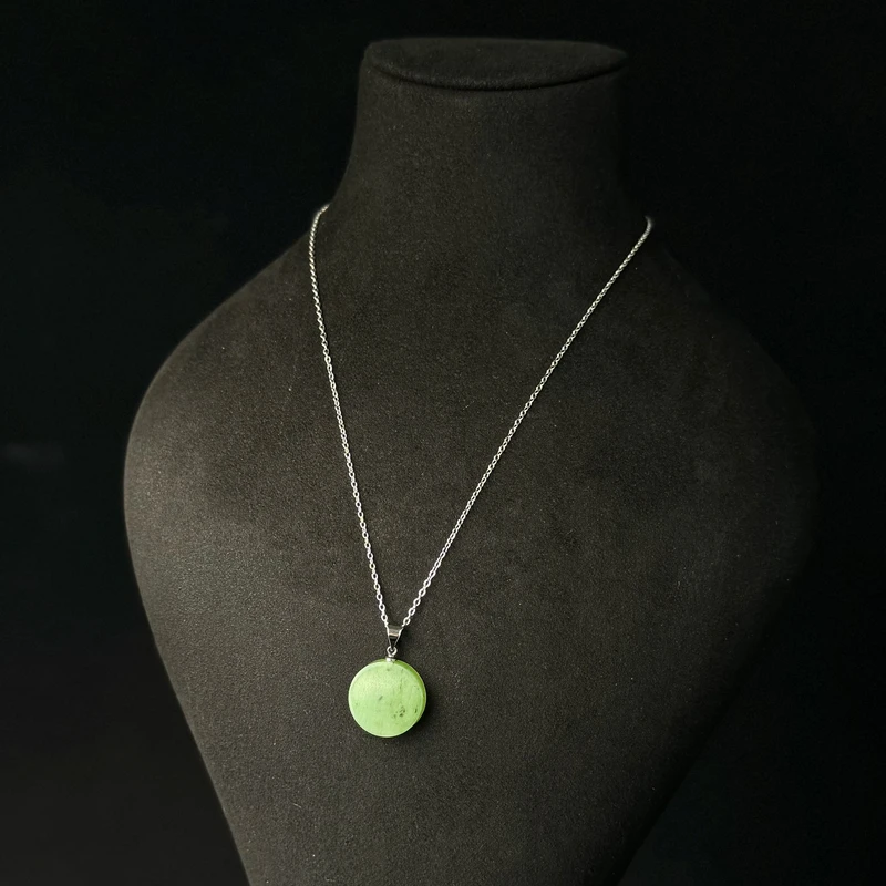 圆满·和田玉碧玉苹果绿无事牌多样性发其一