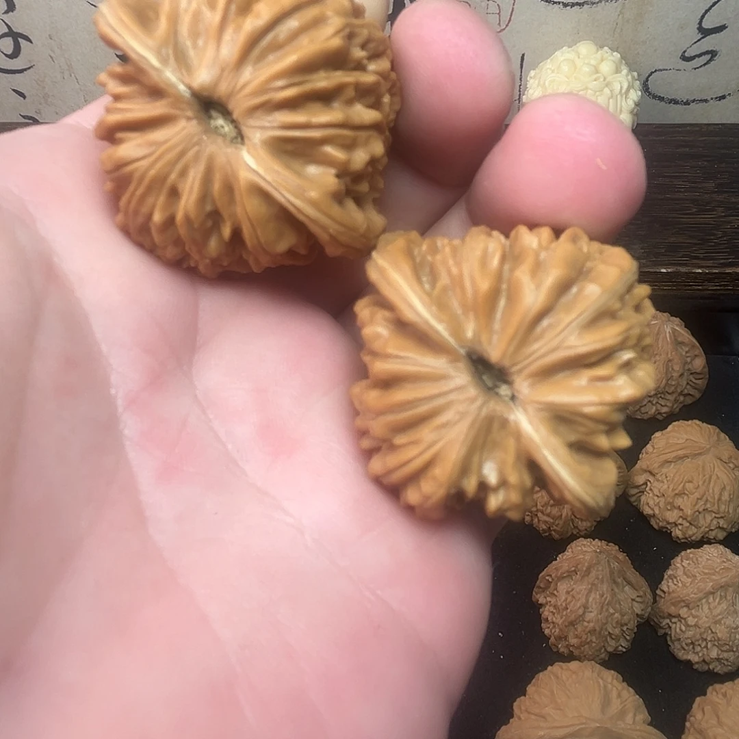 文玩核桃把件四座楼狮子头