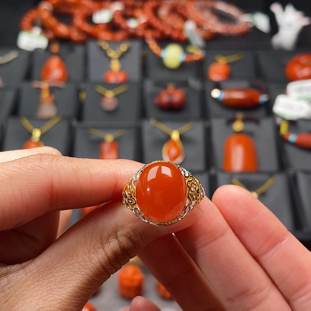 南红玛瑙银S925镶嵌云南保山冰红戒指