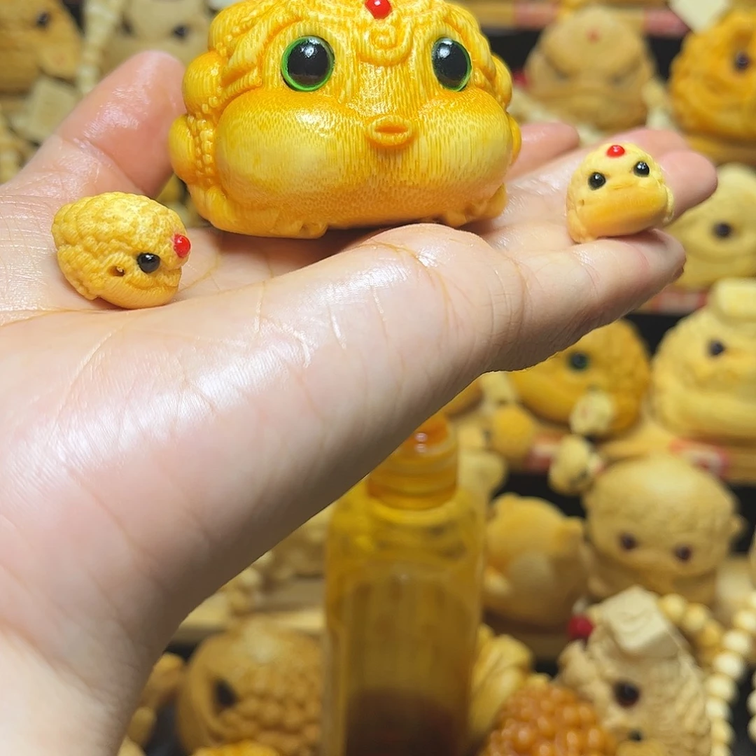 竹波妞待小蟾2个油刷链子