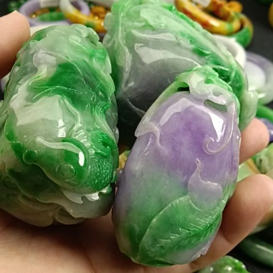 飞***海翡翠未镶嵌挂件翡翠