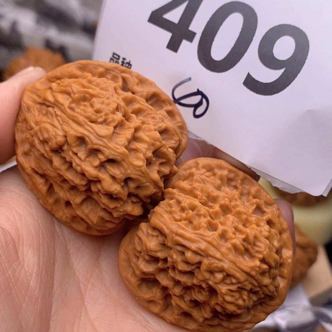 文玩核桃把件409号40南疆