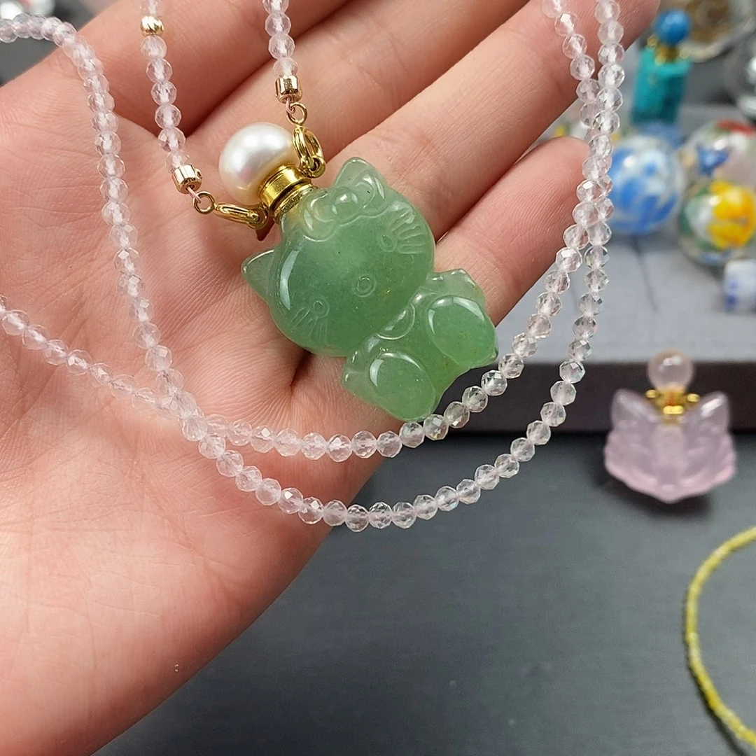 ****&合金颈饰水晶香水瓶