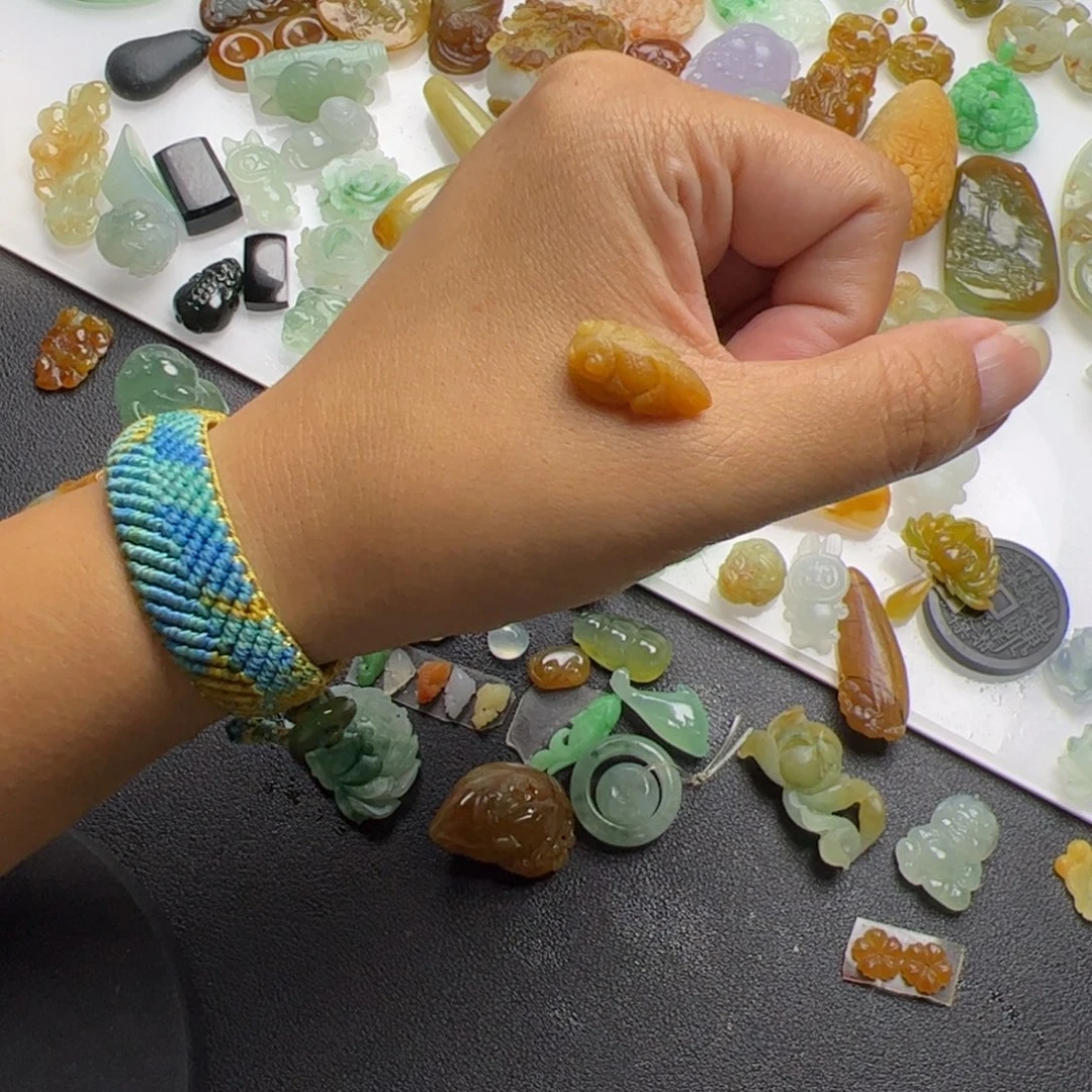 定制翡翠未镶嵌翡翠