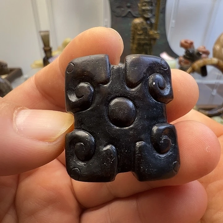 和田玉（糖玉）未镶嵌挂件