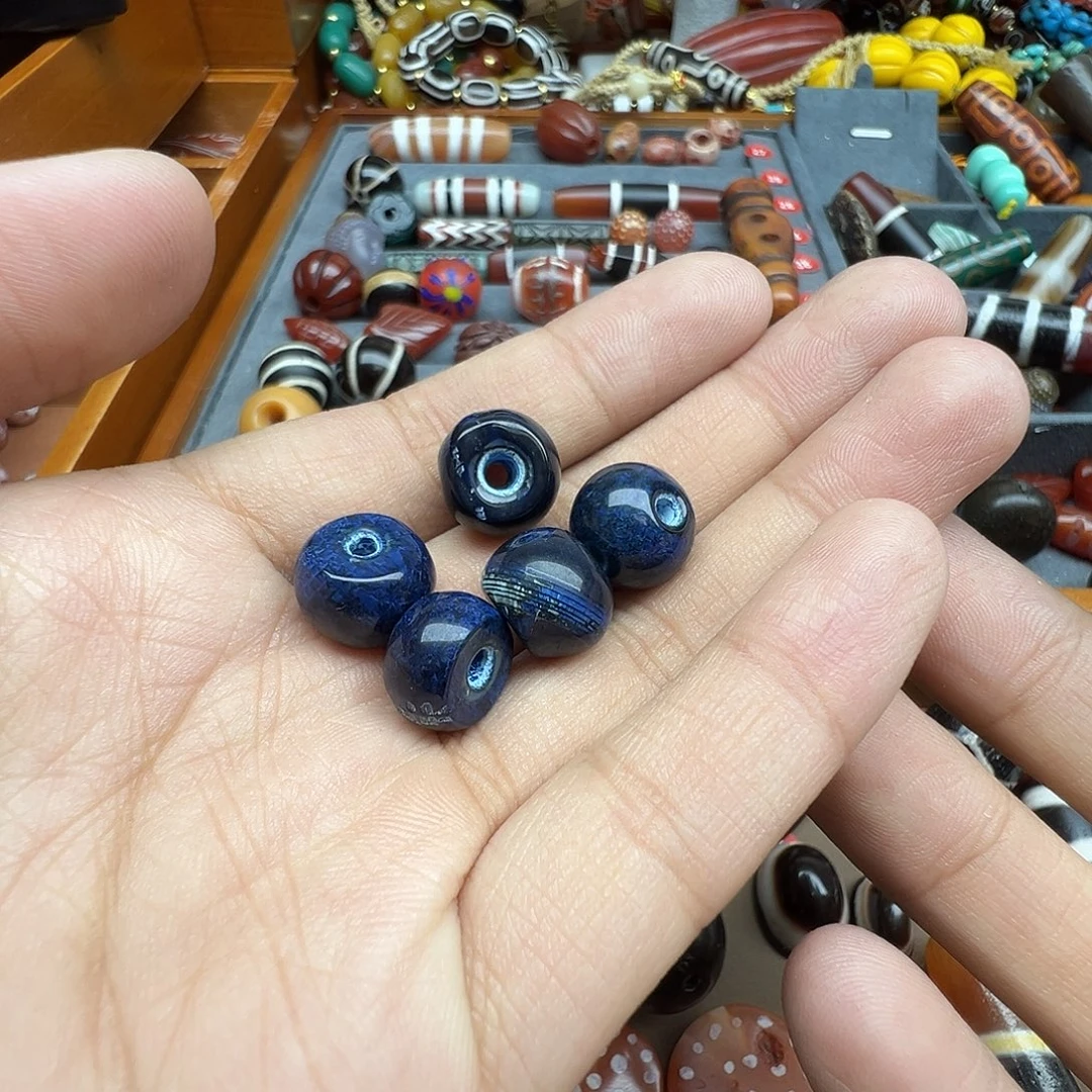 奇***轩玛瑙/玉髓未镶嵌珠宝半成品