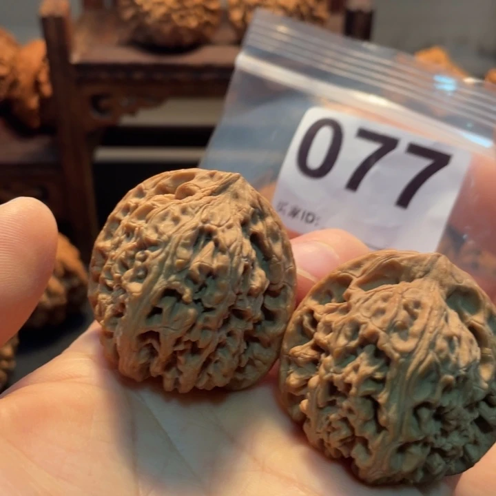 文玩核桃吊坠南将