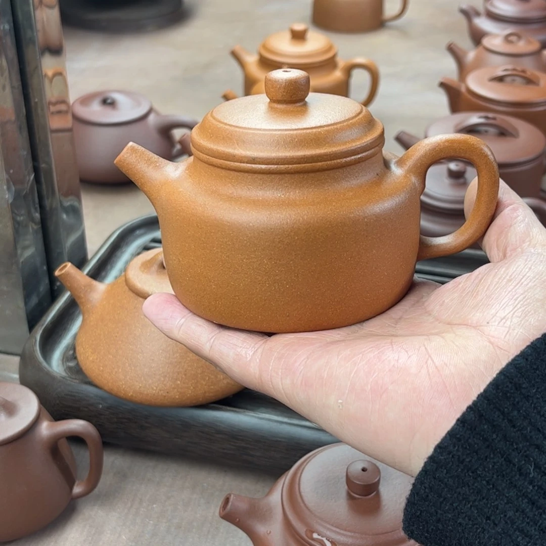 紫砂茶壶z****?紫砂茶德中