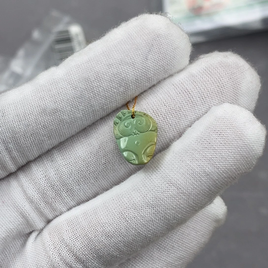 绿松石未镶嵌残佛编号93