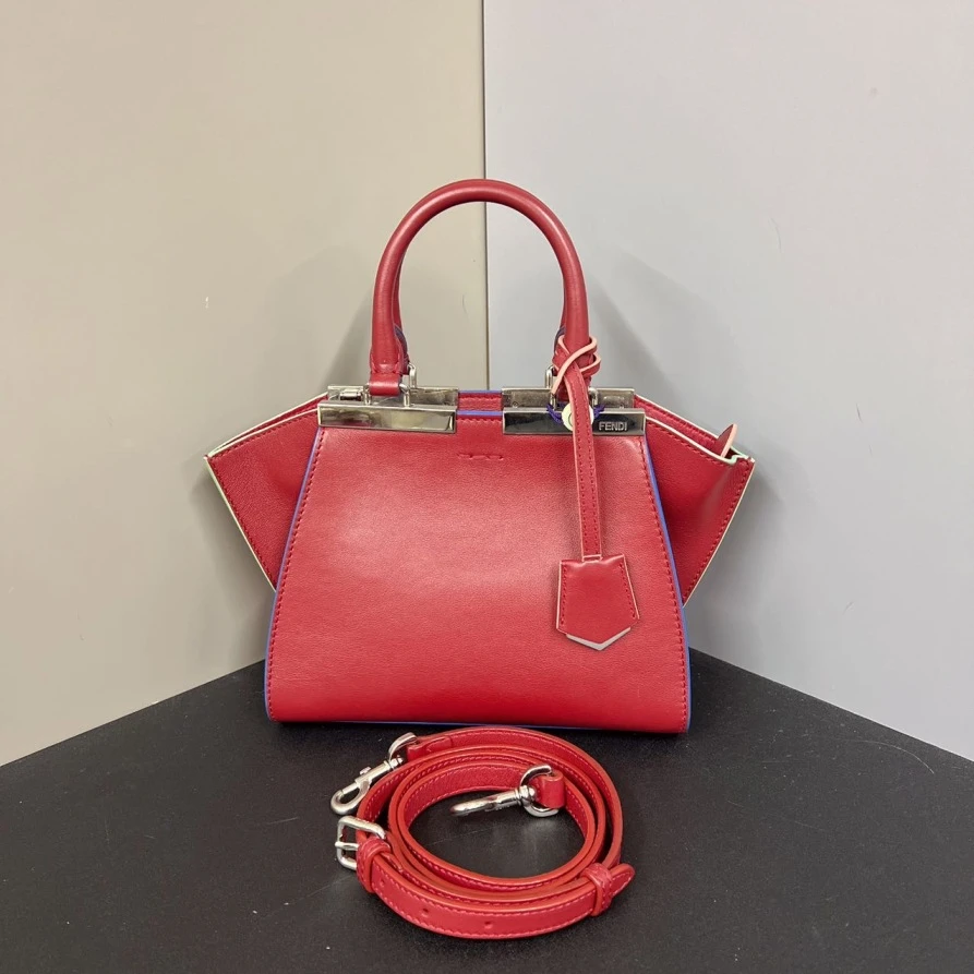 99新 FENDI/芬迪 /夏vv1201/单肩包/18314677