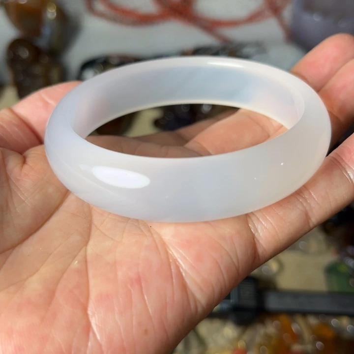 未镶嵌玛瑙/玉髓珠宝奇石