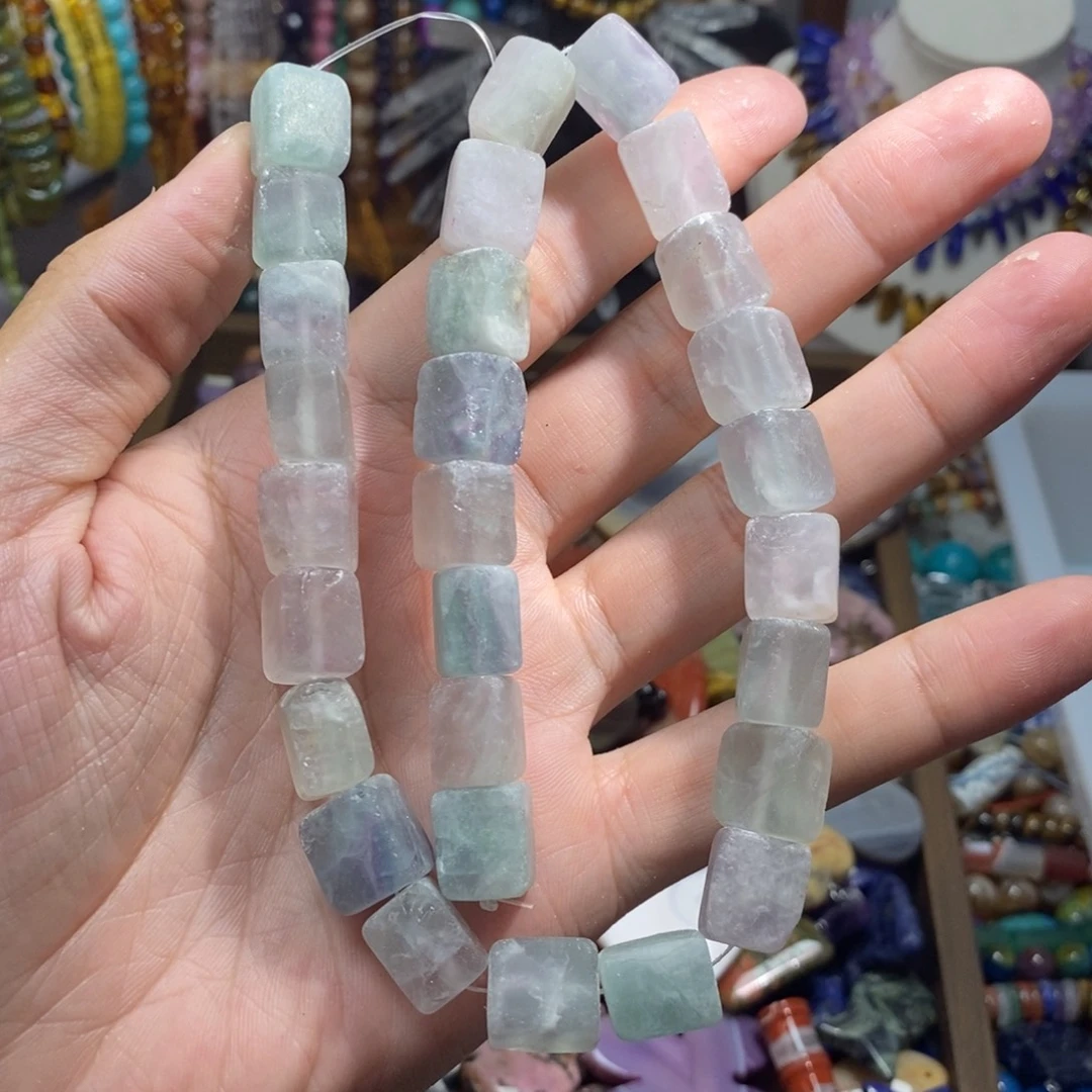 石英质玉未镶嵌，彩萤，石方糖11mm，