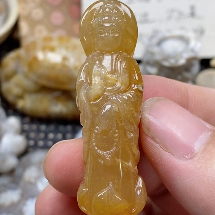 颈饰未镶嵌硅化珊瑚（珊瑚玉）有瑕