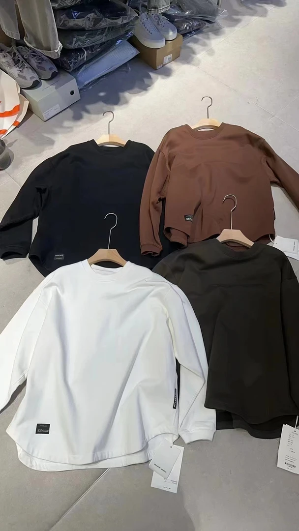 透气宽松型圆领卫衣，宽松百搭时尚