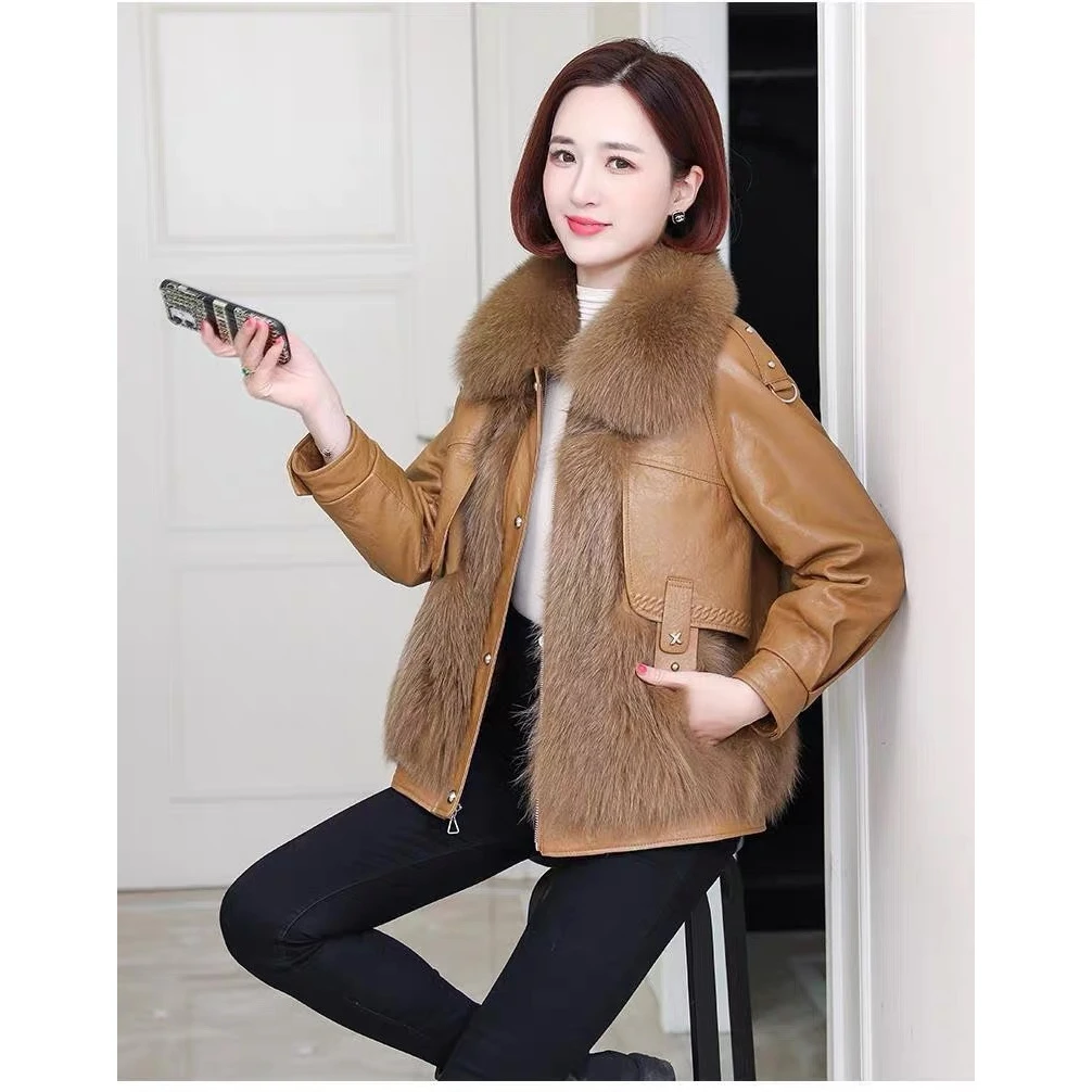 冬款加厚时尚显瘦拼接妈妈过年外套加绒保暖女款秋冬美式短款皮衣