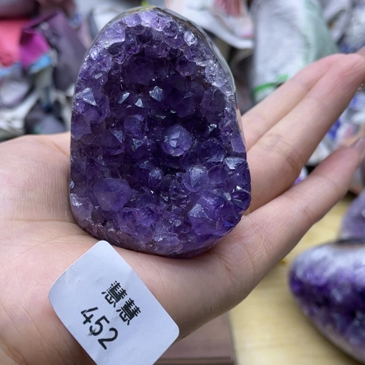 未镶嵌水晶大型摆件（非配饰）