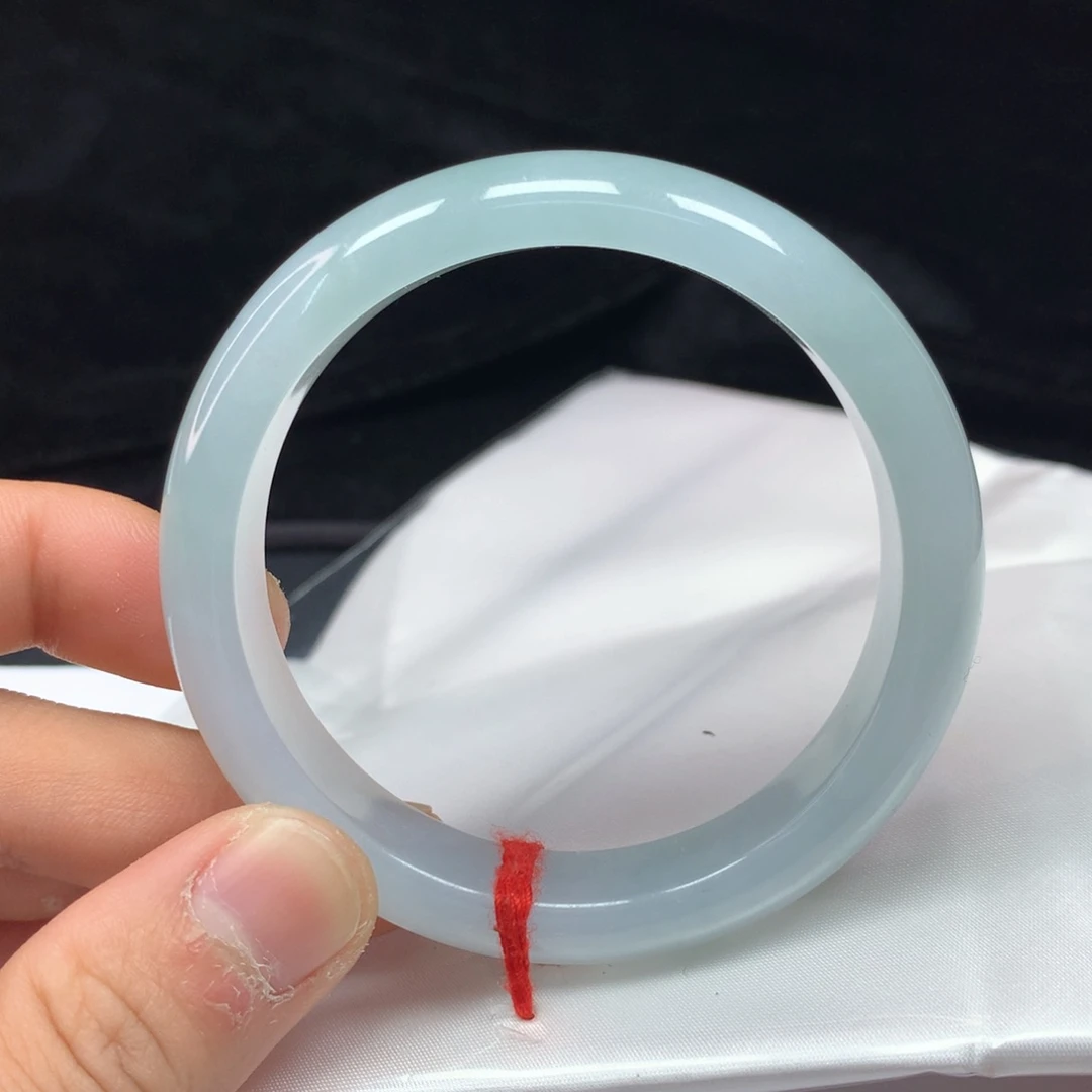 翡翠手镯（圆镯）未镶嵌55.2