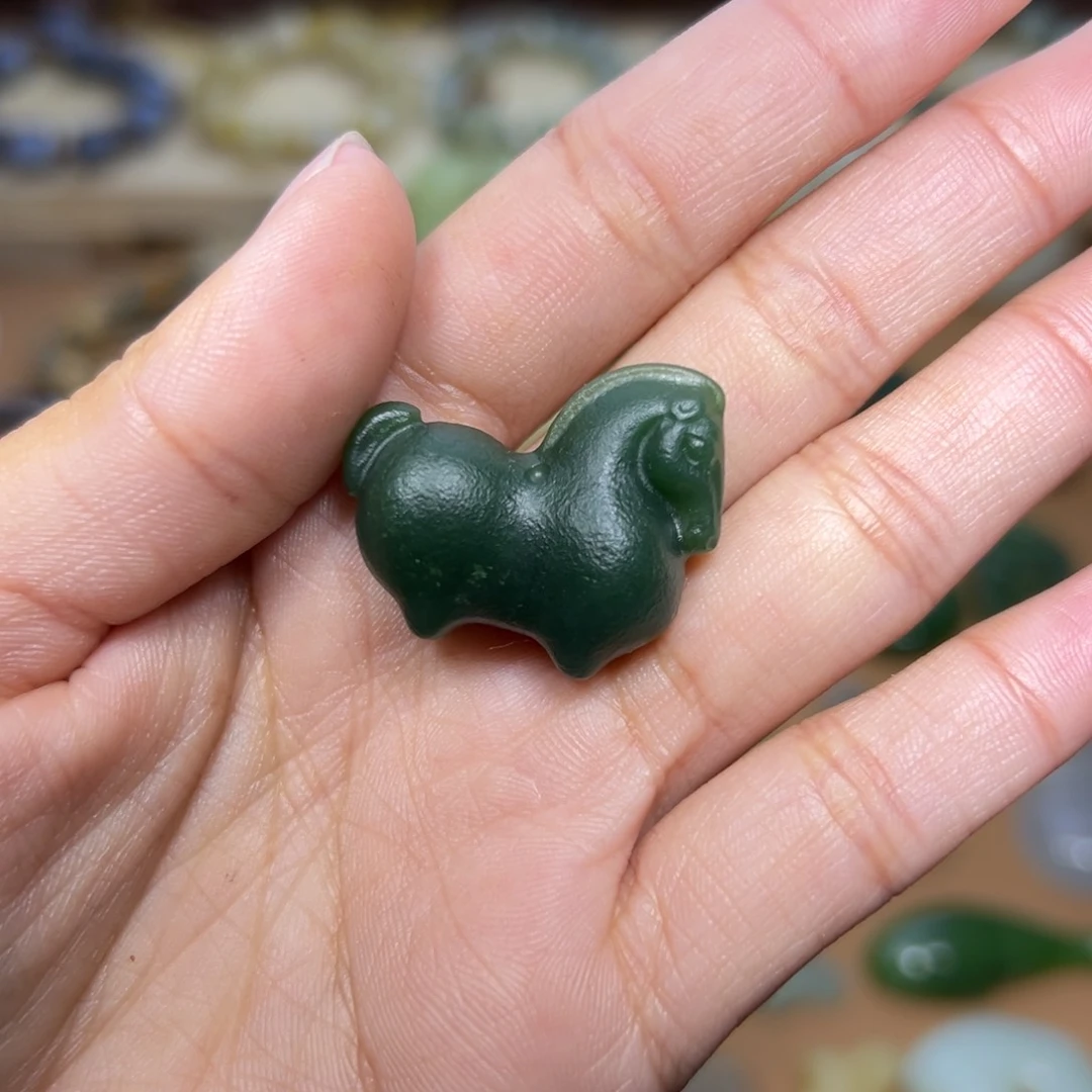 颈饰未镶嵌和田玉开***呀