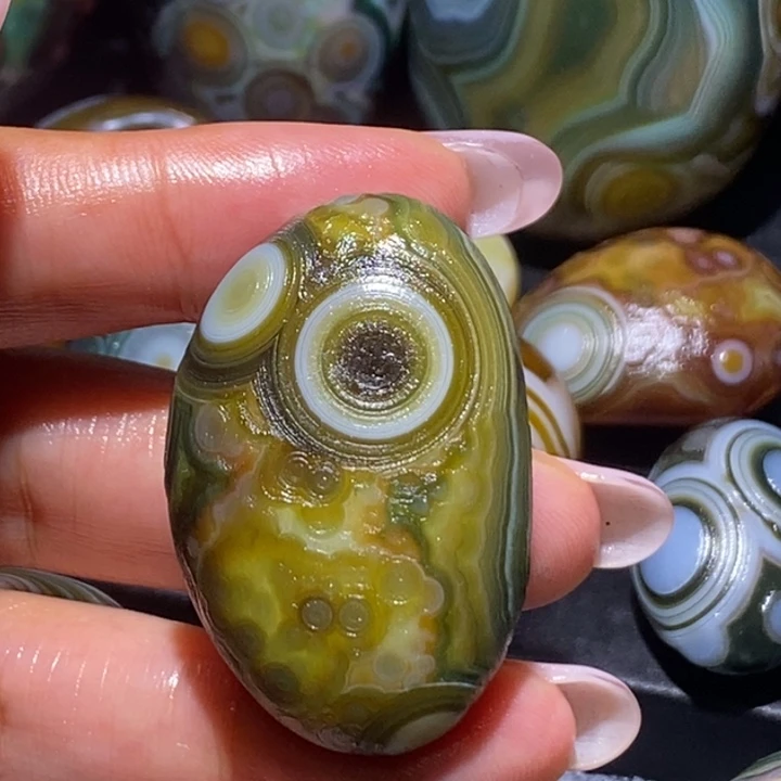 玛瑙/玉髓未镶嵌珠宝奇石51