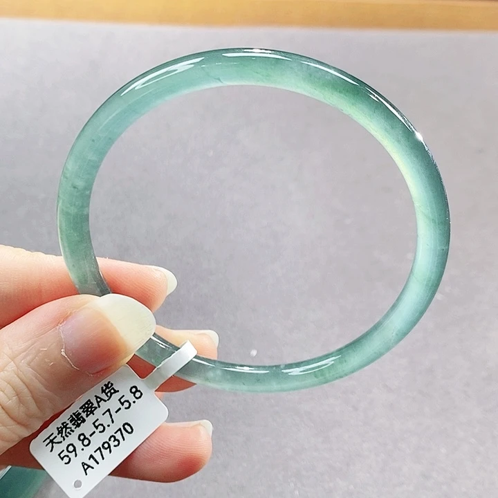 【闪购商品】未镶嵌手镯翡翠
