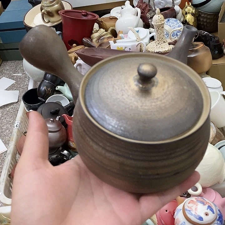 陶瓷艺术品及陶瓷壶壶