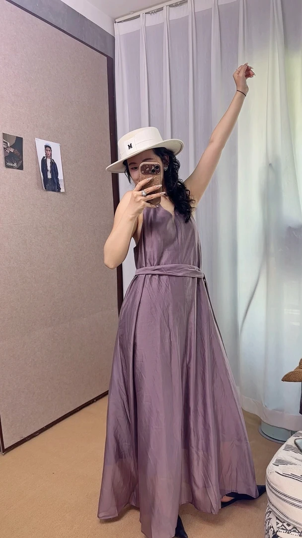 果果酱｜【法式赫拉】V领气质高级长裙