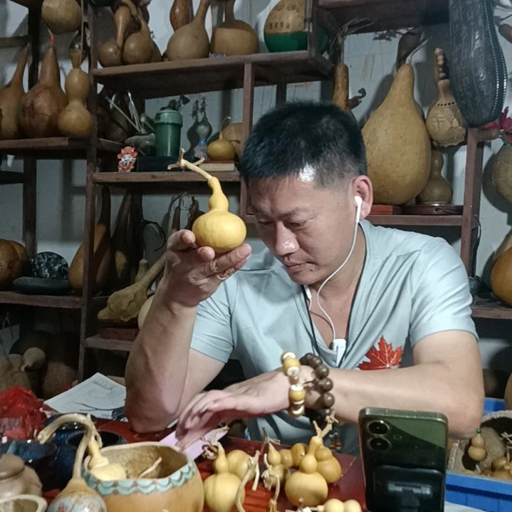 手捻小美葫芦，纯天然，全品无暇